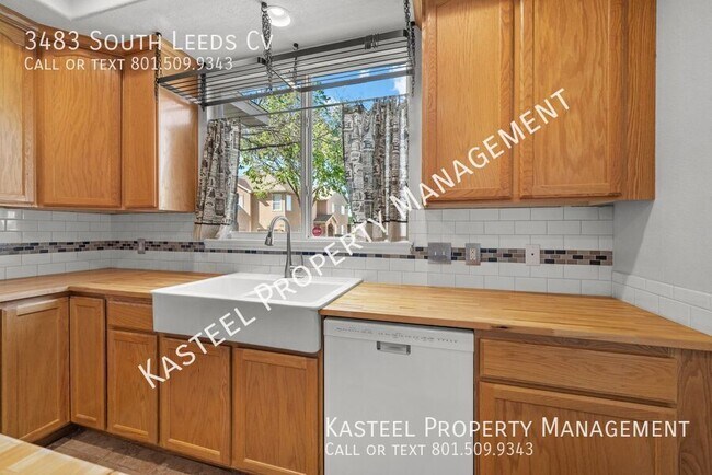 Building Photo - 3483 S Leeds Cv