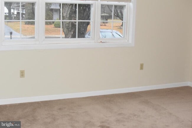 Building Photo - 8220 Savage Guilford Rd