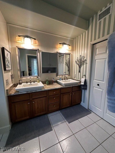 Building Photo - 9170 Southmont Cove