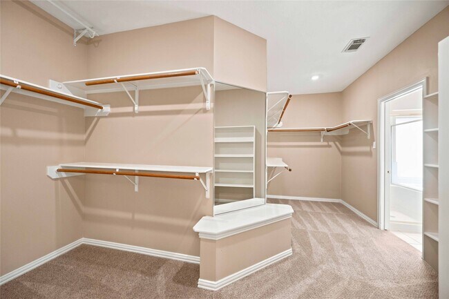 Building Photo - 14715 Golden Bough Ln