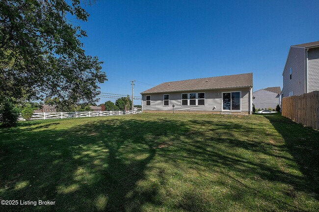 Building Photo - 8802 Tribute Dr
