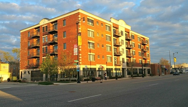 Primary Photo - 8255 Skokie Blvd