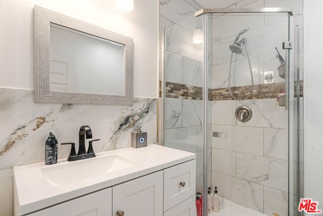 Building Photo - 20318 Blythe St