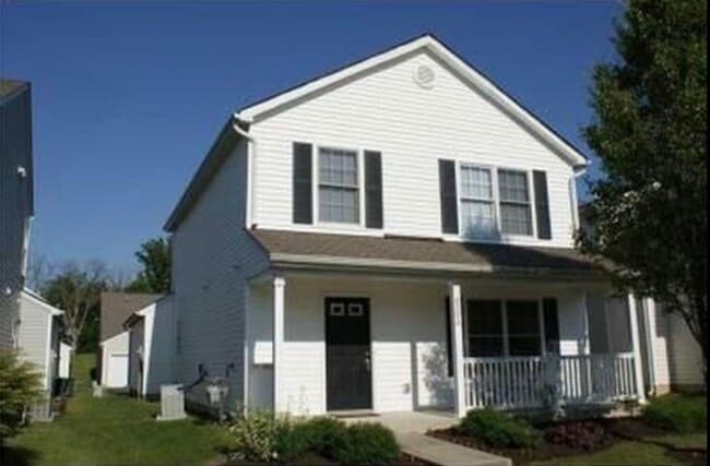 Building Photo - 8290 Mira St