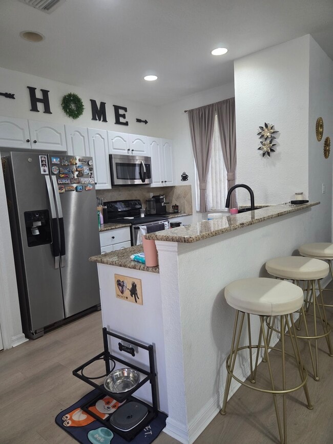 Building Photo - 6036 SW 19th Ct