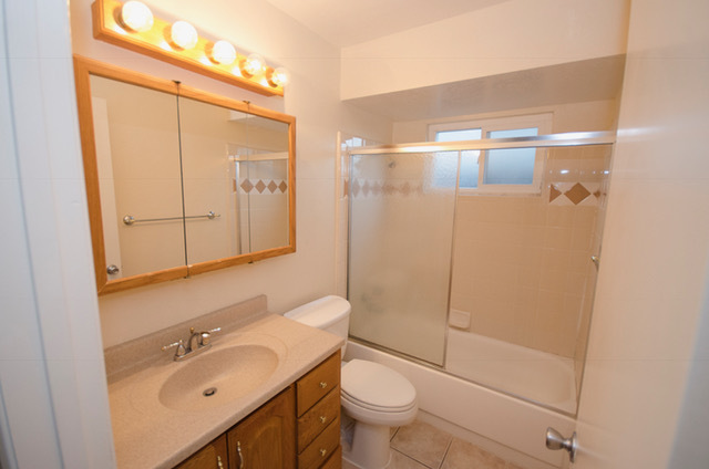 Bathroom #1 - 6904 Sumter Quay Cir