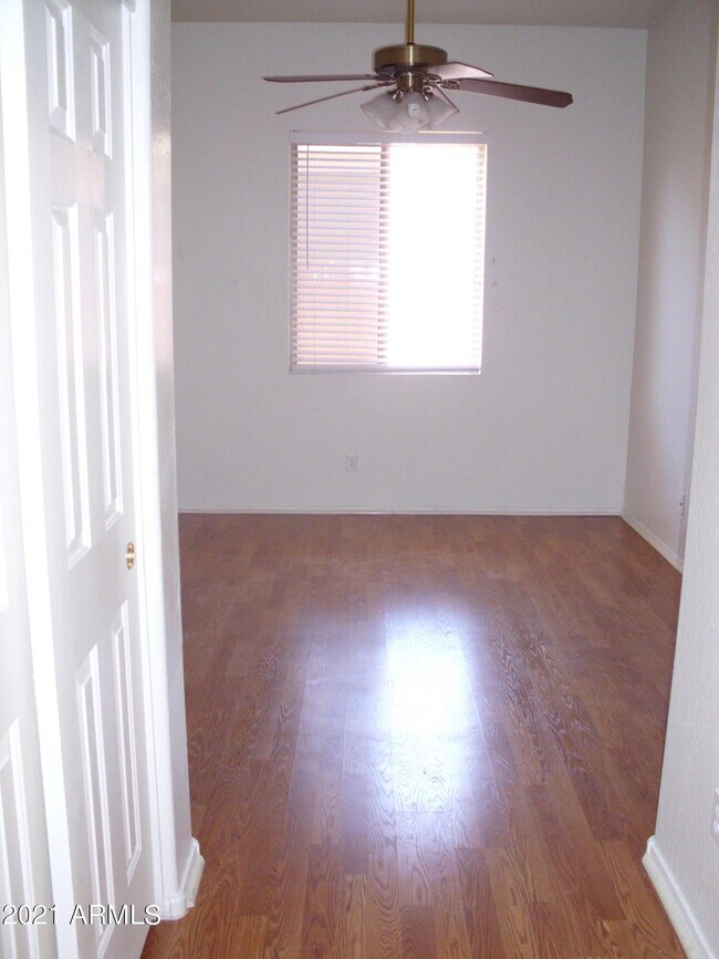 Building Photo - 6933 W Remuda Dr