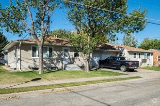 Building Photo - 1540-1542 5th Street SW