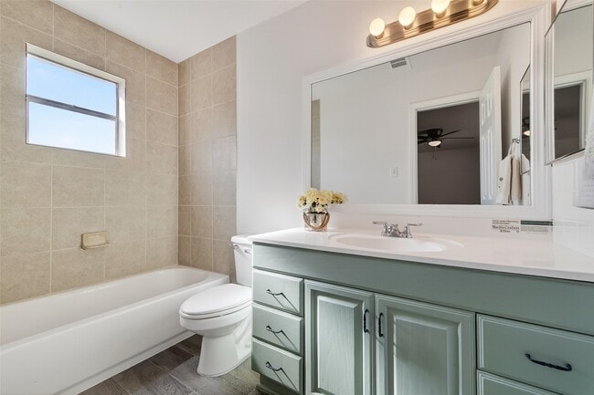 Building Photo - 20119 Telegraph Square Ln