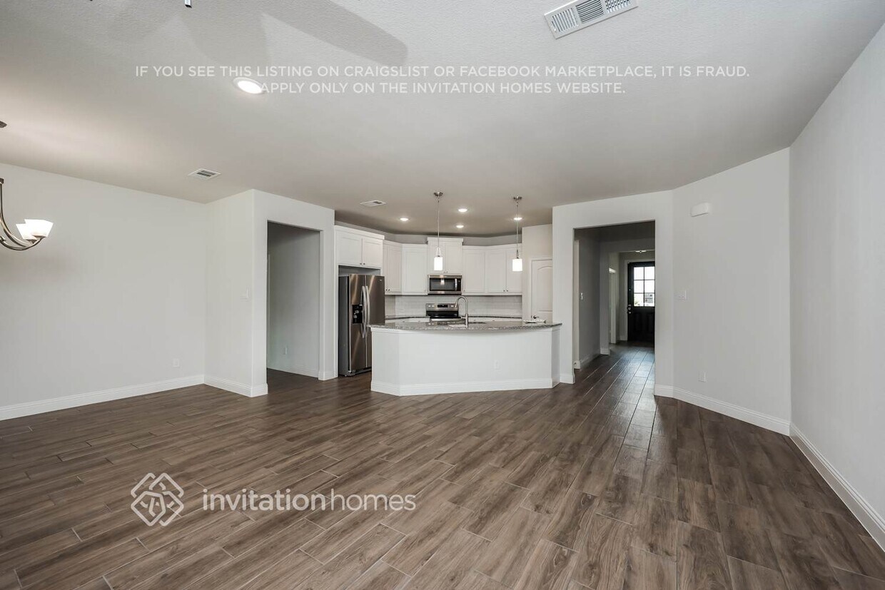 Building Photo - 254 Hedgewood Dr