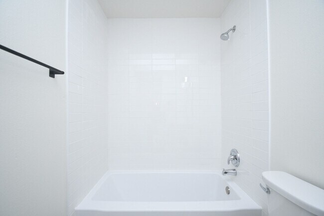 Building Photo - 14319 Heath Falls Ln