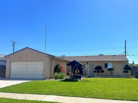 Building Photo - 6524 Myra Ave