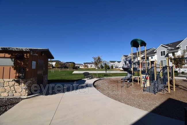 Building Photo - 14893 S Thunder Horse Ln