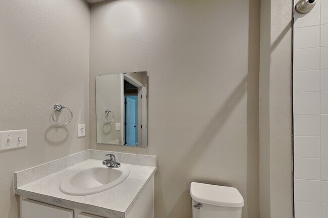 Building Photo - 186 Piave St