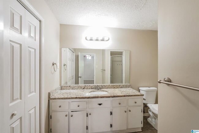Building Photo - 636 Cresap Cir NE