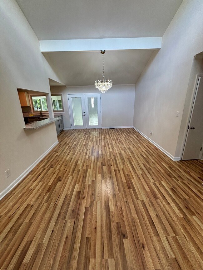 Building Photo - 7312 Barcliff Dr