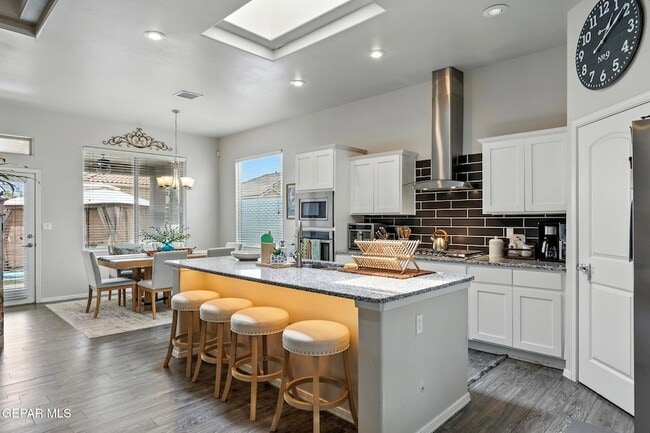 Building Photo - 12436 Knightsbridge Dr