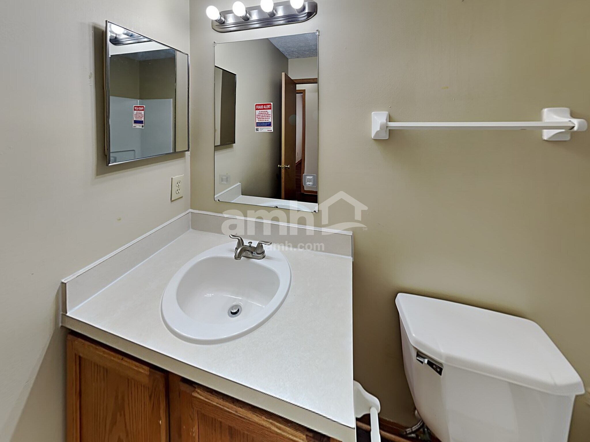 Building Photo - 6811 Magdalena Ln