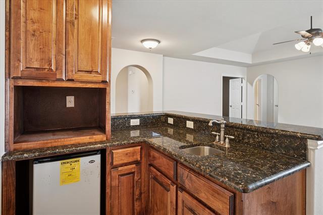 Building Photo - 10032 Gentry Dr