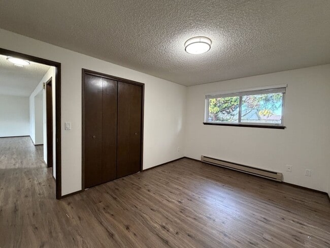 Building Photo - Olson -7721 &amp; 7723