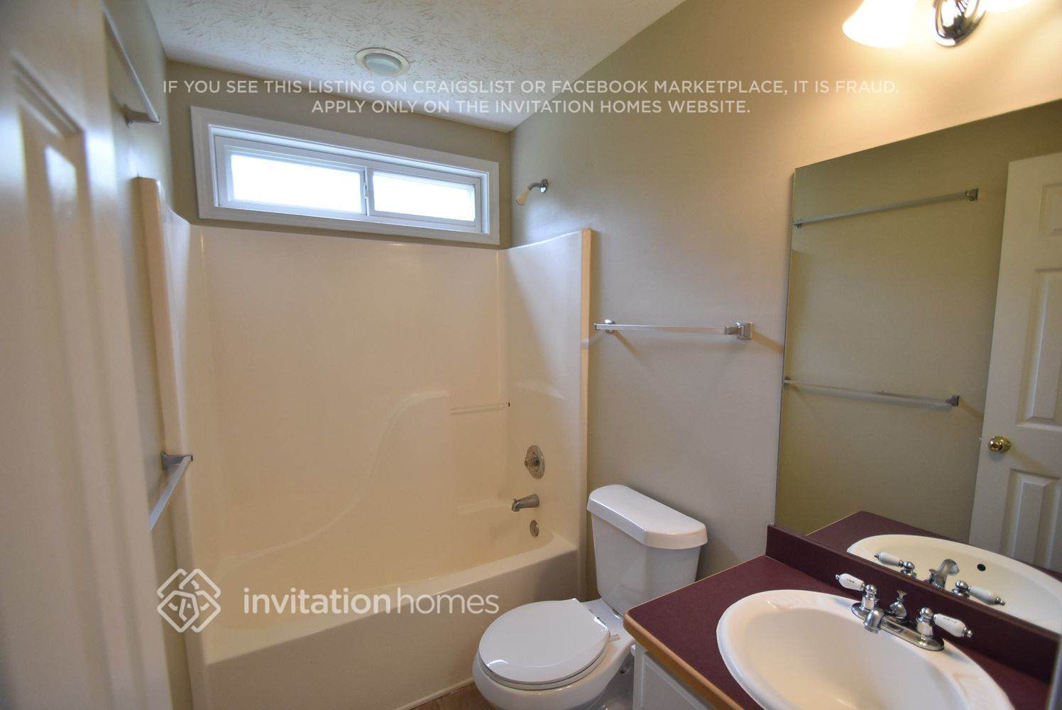 Building Photo - 1232 Summer Ln