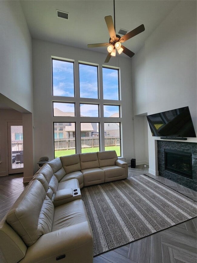 Building Photo - 134 Arcadian Ln