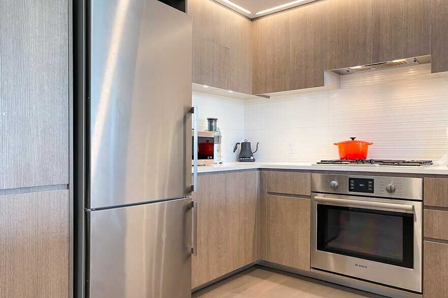 Building Photo - 1300 22nd St