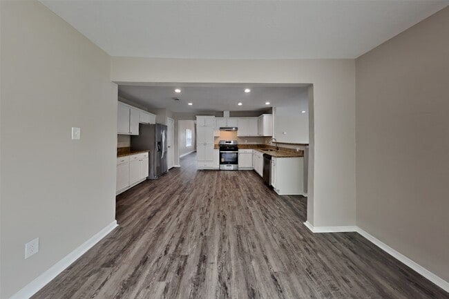 Building Photo - 4223 Shady Village Ct