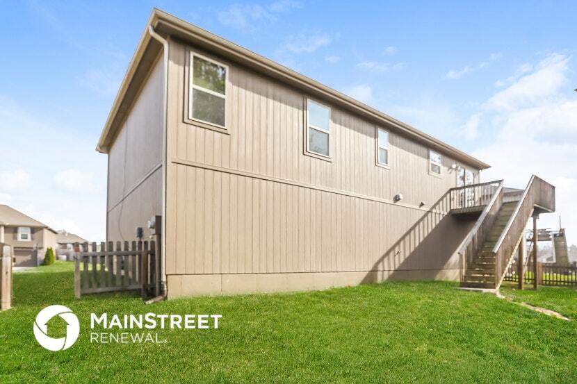 Building Photo - 1406 NE Jaclyn Dr