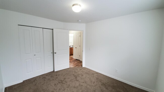 Building Photo - 4446 Shiprock Pl