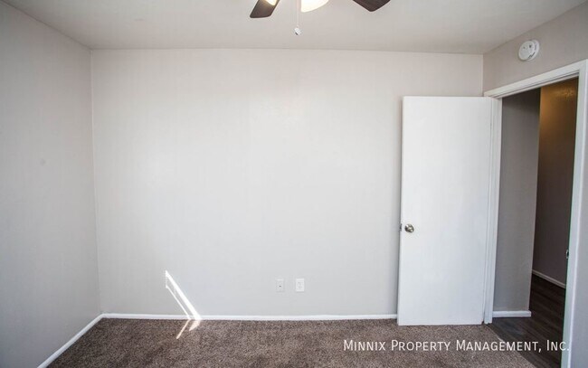 Building Photo - 3403 Bangor Dr