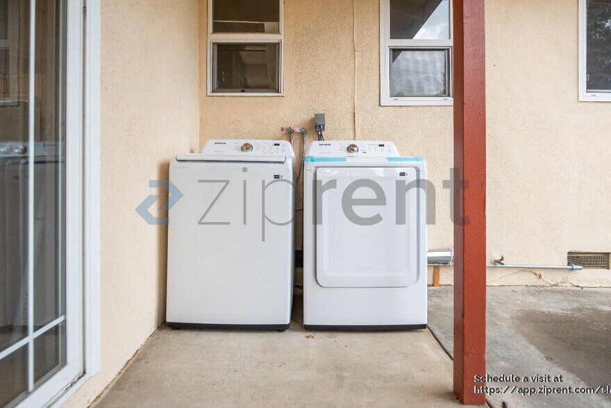 Building Photo - 20365 Silverado Ave