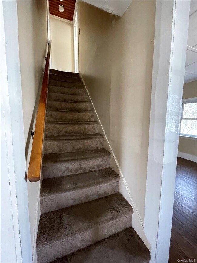 Building Photo - 10 Murray Ave