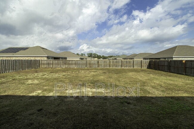 Building Photo - 1005 Enclave Cir