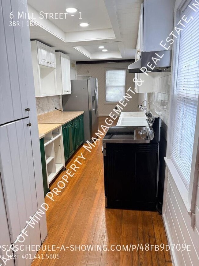 Building Photo - 6 Mill St