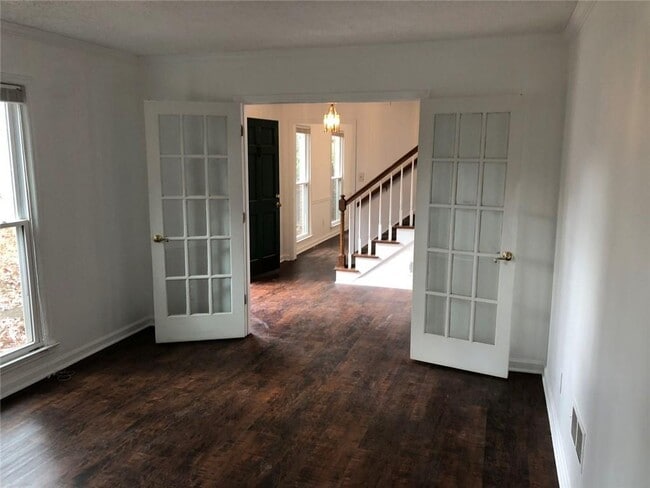 Building Photo - 2535 Raintree Way NE