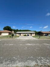 Building Photo - 807 N 3rd St