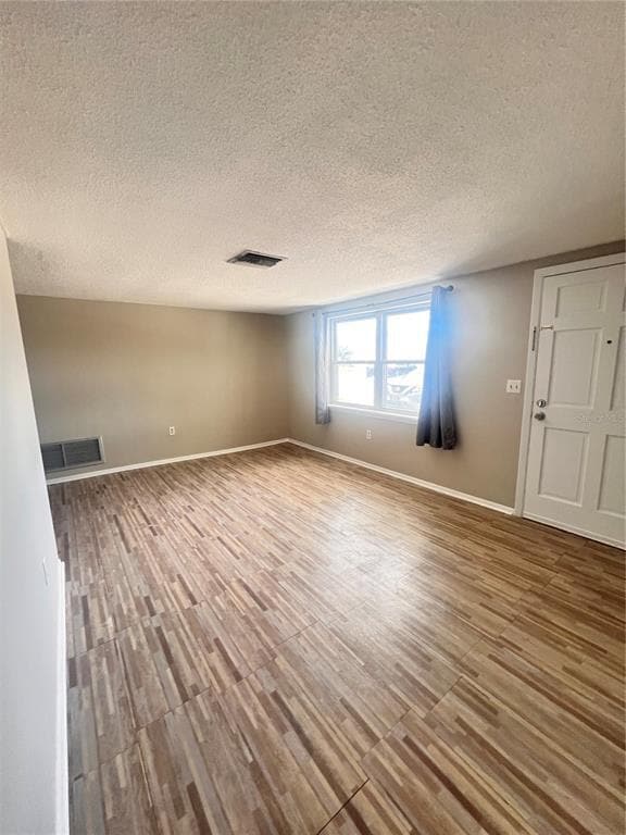 Building Photo - 9910 Lake Chrise Ln