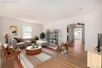 Building Photo - 1409 S Clermont St