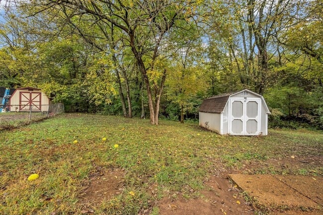 Building Photo - 212 Trailway Cir