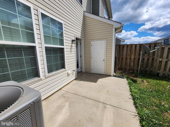 Building Photo - 104 Oflannery Ct