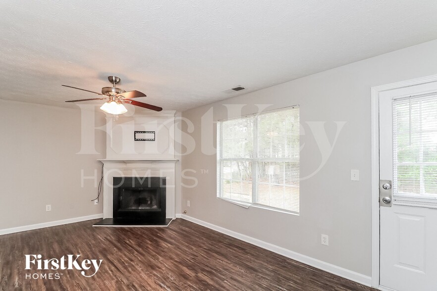 Building Photo - 5629 Norman Dr