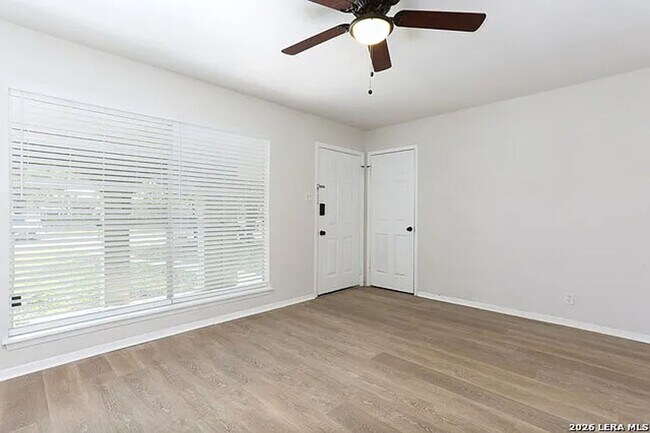 Building Photo - 2027 Leesburg St
