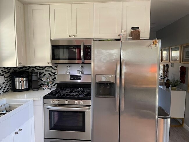 Building Photo - 225 Walnut St