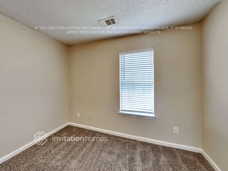 Building Photo - 445 Buffington Dr