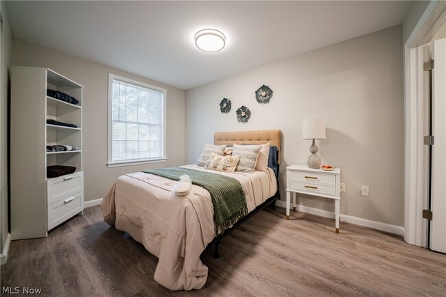 Building Photo - 12799 Doula Ln