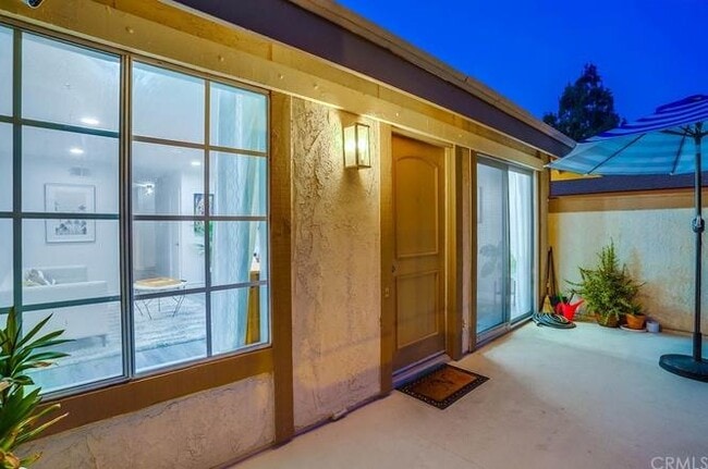 Building Photo - 1833 Camberley Ln