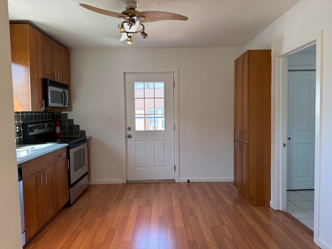 Building Photo - 119 Marsellus Pl
