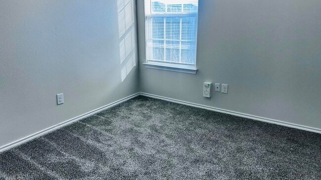 Building Photo - 8903 Terrell Ave