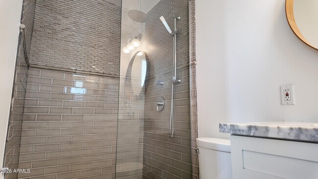 Building Photo - 8637 E Keim Dr